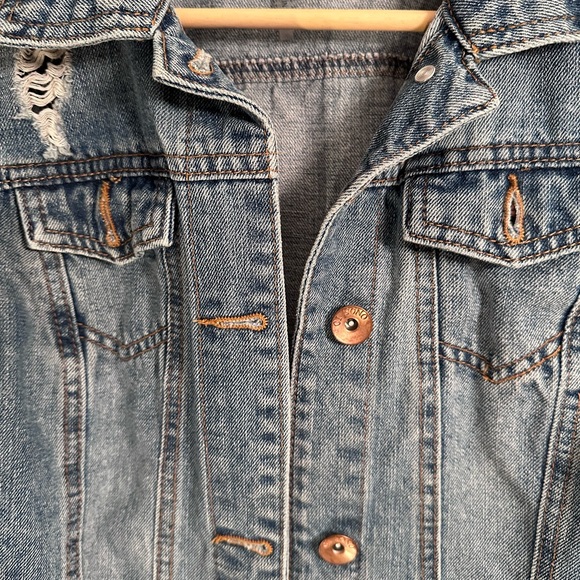 SOLD Ladies Distressed Jean Jacket - Picture 8 of 10